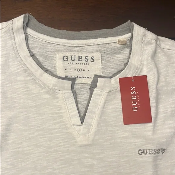 Guess White Short Sleeve Tee - Picture 2 of 7